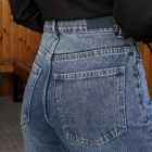 شلوار فلر بگ جین آبی جلو دوخت شلوار فلر بگ جین آبی جلو دوخت