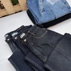 شلوار فلر بگ جین آبی جلو دوخت شلوار فلر بگ جین آبی جلو دوخت