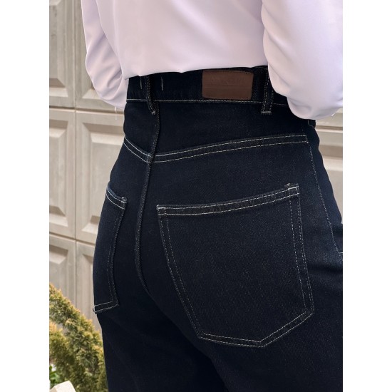 شلوار فلر بگ جین آبی جیب هلالی شلوار فلر بگ جین آبی جیب هلالی