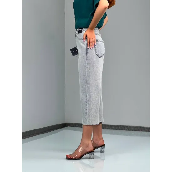 شلوار واید جین جکپات آبی ژوانا شلوار واید جین جکپات آبی ژوانا