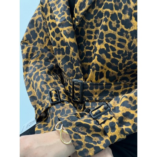 کت پلنگی کمربنددار کت پلنگی کمربنددار