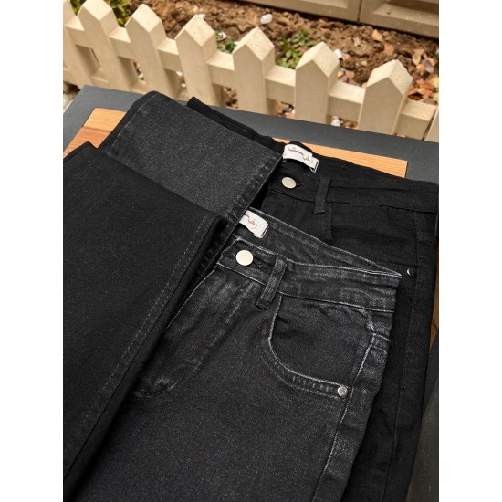 شلوار بوتکات جین مشکی و ذغالی شلوار بوتکات جین مشکی و ذغالی