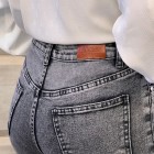 شلوار بوتکات جین مشکی و ذغالی شلوار بوتکات جین مشکی و ذغالی