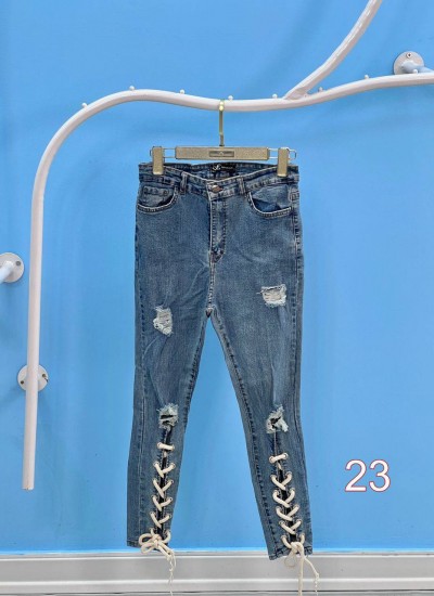 شلوارهای جذب و راسته شلوارهای جذب و راسته